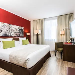 Leonardo Gran Via 3*, Barcelona Španělsko